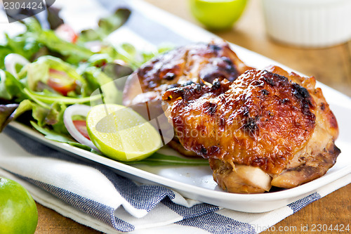 Image of Grilled chicken with salad 