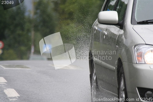 Image of Driving in the rain