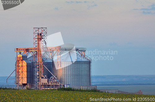 Image of grain silo