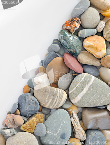 Image of colored stones 