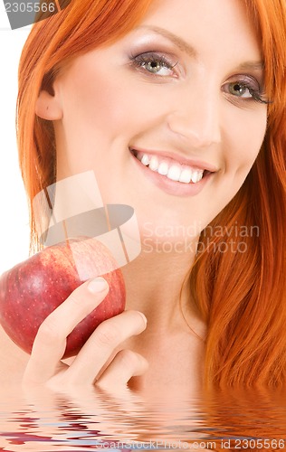 Image of red apple