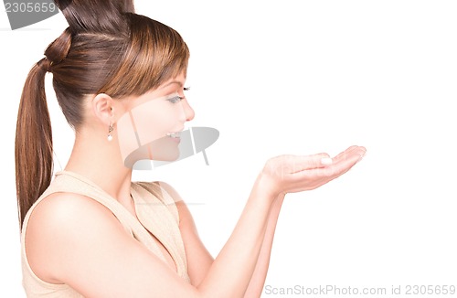 Image of something on the palms