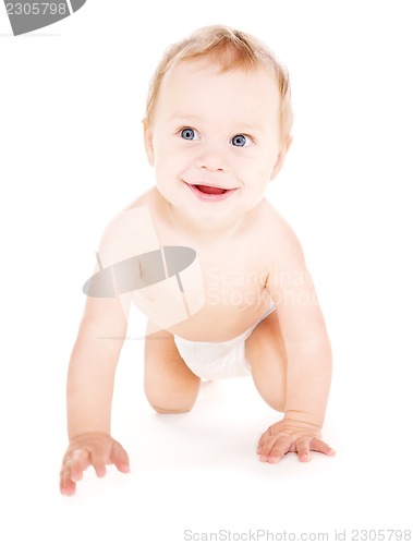 Image of crawling baby boy in diaper