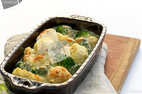 Image of Gratin of cauliflower, broccoli and cheese