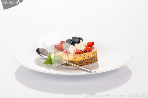 Image of Cheese-cake, strawberry and blueberry