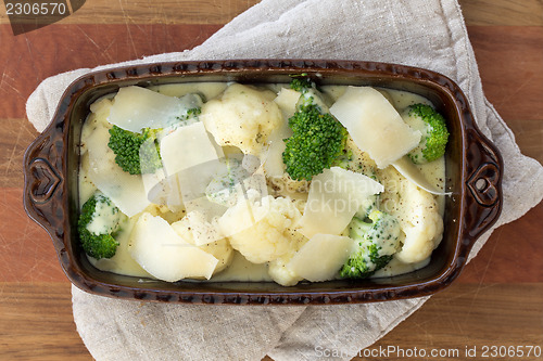 Image of Gratin of cauliflower and broccoli