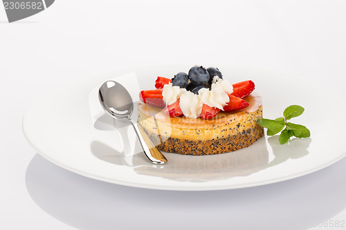 Image of Cheesecake, strawberry and blueberry