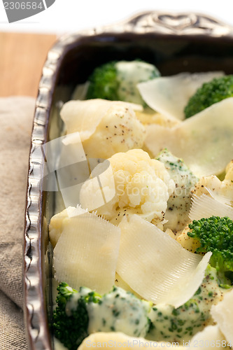Image of Gratin of cauliflower and broccoli