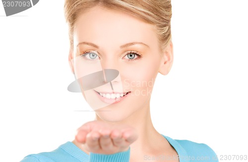 Image of something on the palm