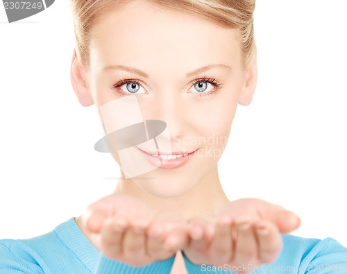 Image of something on the palms