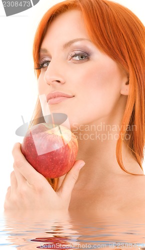 Image of red apple