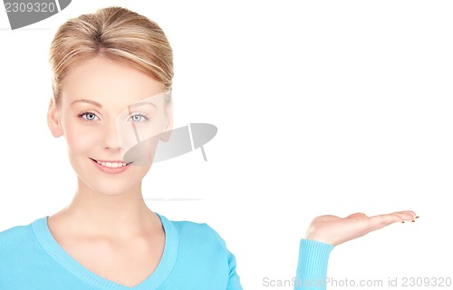 Image of something on the palm