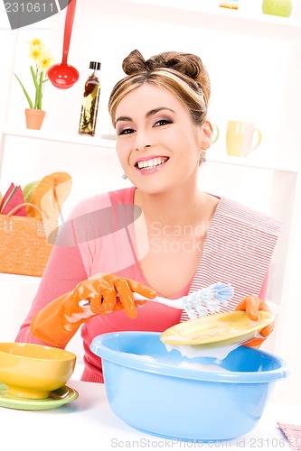 Image of housewife washing dish