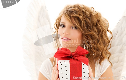 Image of angel with gift