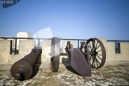 Image of santo domingo dominican republic cannons on las damas