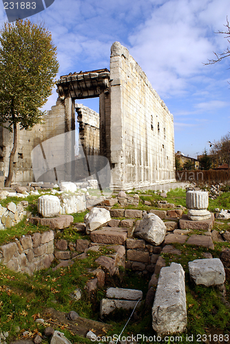 Image of Ruins and Roman temple