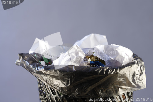 Image of Trash can