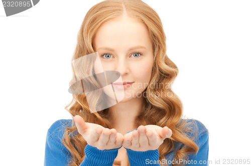 Image of something on the palm