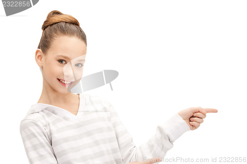 Image of teenage girl pointing her finger