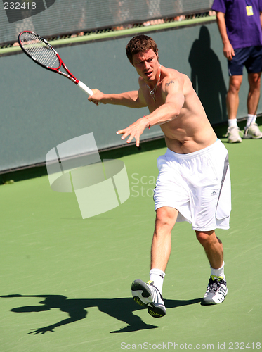 Image of Marat Safin playing tennis