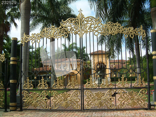 Image of gold gate