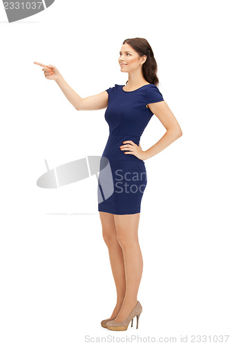 Image of businesswoman pointing her finger