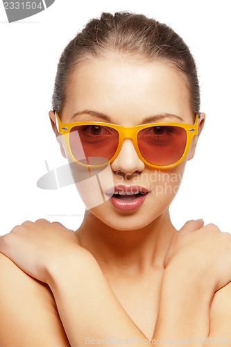 Image of teenage girl in shades