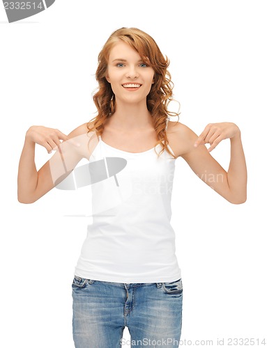 Image of smiling teenage girl in blank white t-shirt