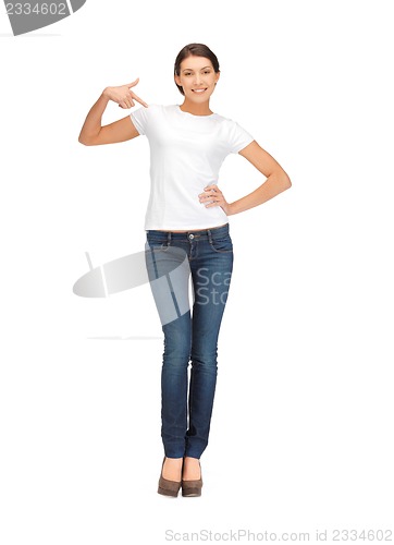 Image of happy and carefree teenage girl