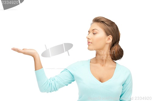 Image of something on the palm