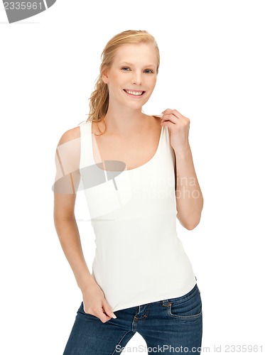 Image of smiling teenage girl in blank white t-shirt