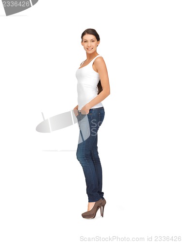 Image of smiling teenage girl in blank white t-shirt