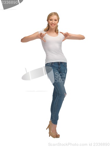 Image of woman in blank white t-shirt