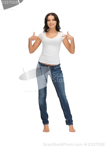 Image of woman in blank white t-shirt