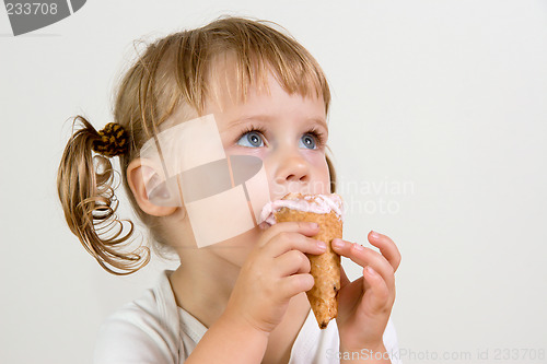 Image of child eating ice cream