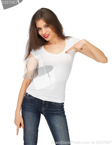 Image of woman in blank white t-shirt
