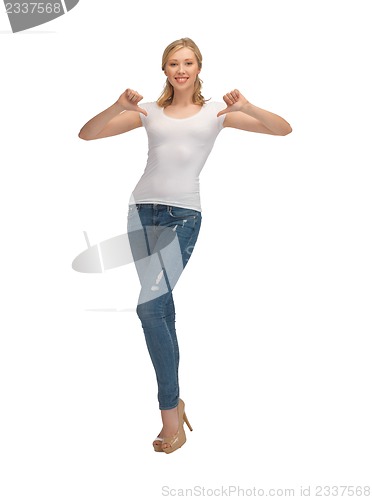 Image of woman in blank white t-shirt