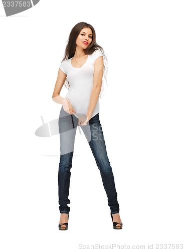 Image of woman in blank white t-shirt