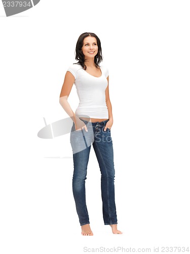 Image of woman in blank white t-shirt