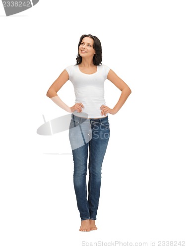 Image of woman in blank white t-shirt