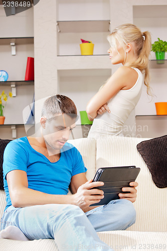 Image of couple with tablet PC