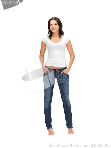 Image of woman in blank white t-shirt