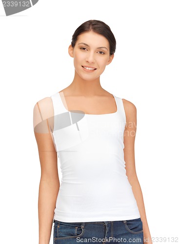 Image of smiling teenage girl in blank white t-shirt