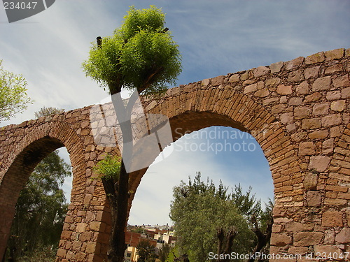 Image of Archueduct!