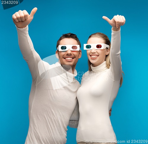 Image of man and woman with 3d glasses