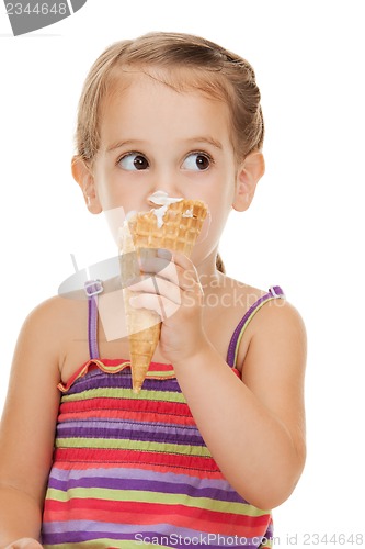 Image of litle girl with ice cream