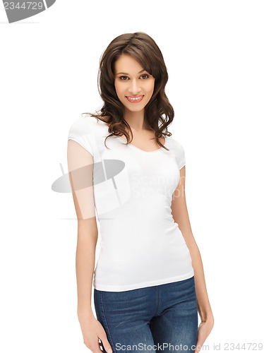 Image of woman in blank white t-shirt