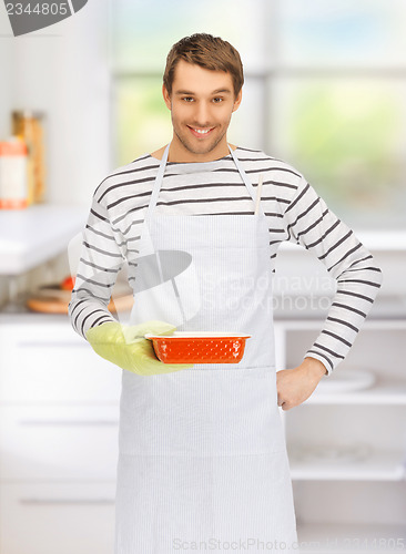 Image of cooking man in kitchen