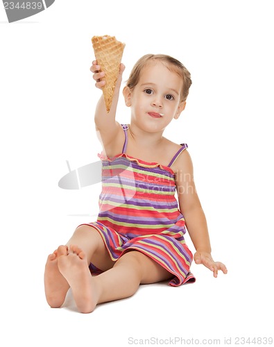 Image of litle girl with ice cream