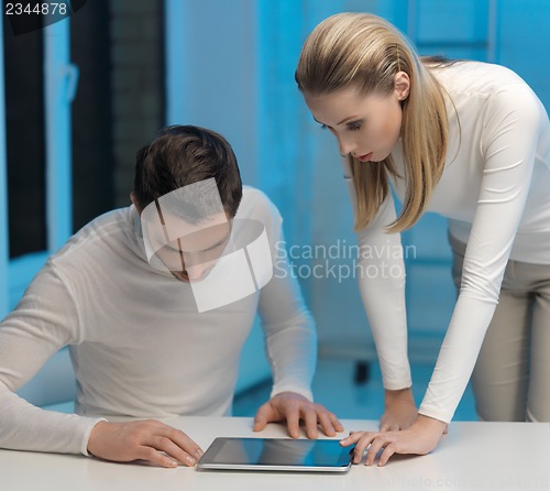 Image of man and woman in laboratory